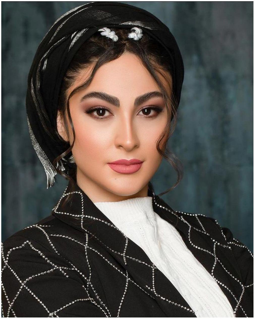 زیبایی خیره کننده این بازیگر زن ایرانی جلب توجه می کند +آلبوم تصاویر