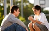 چگونه بلوغ را برای پسرم توضیح دهم؟/چگونه با پسر خود در مورد بلوغ صحبت کنیم؟