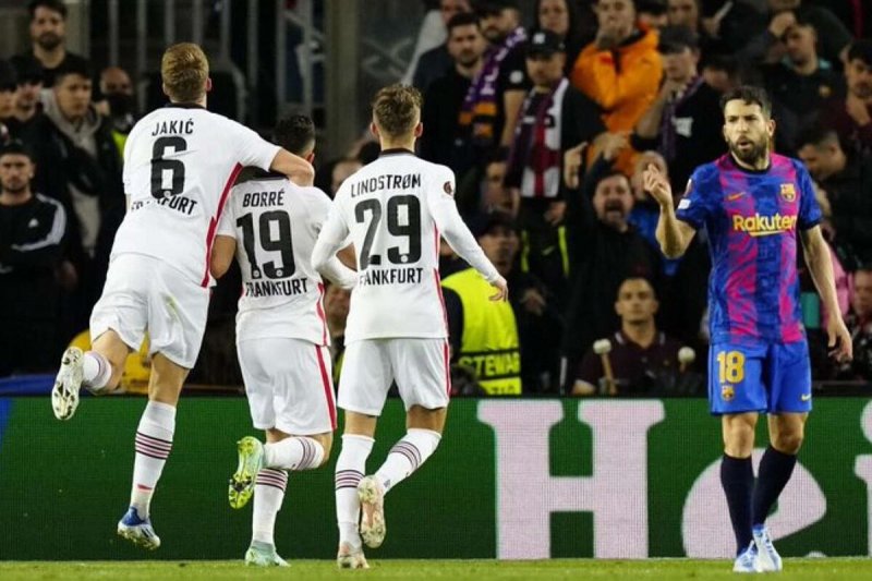شوخی عجیب با شکست عجیب تر بارسلونا در ال کلاسیکو /تحقیر بارسلونا توسط باشگاه آلمانی