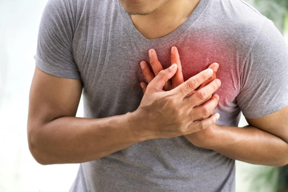 ۷ نشانه حمله قلبی که می بایست بدانید