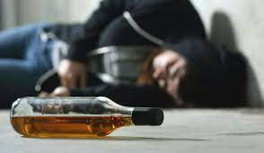 مصرف بی رویه الکل در بین زنان جوان و آثار سوء مصرف الکل در خانواده