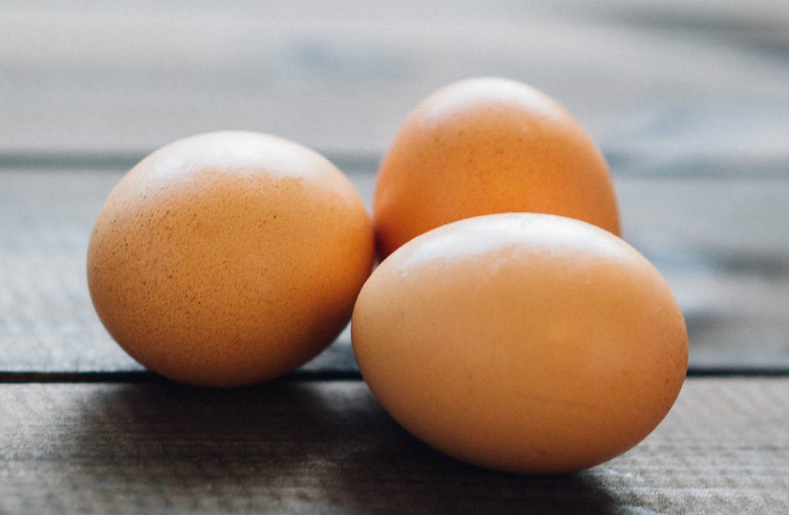 خوردن یک تخم مرغ در روز؟ این کاری است که با بدن و سلامتی شما انجام می دهد!