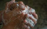 این روشی است که طبق گفته سازمان بهداشت جهانی، دستان خود را به درستی بشویید!