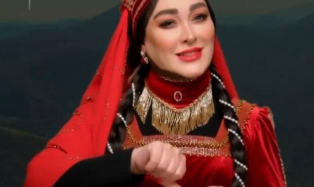 بازخوانی ترانه معروف وطنم  توسط بازیگران معروف زن ایرانی با زبان اشاره+ فیلم  